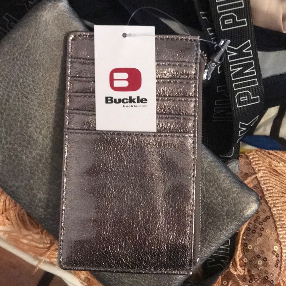 Buckle slim wallet
